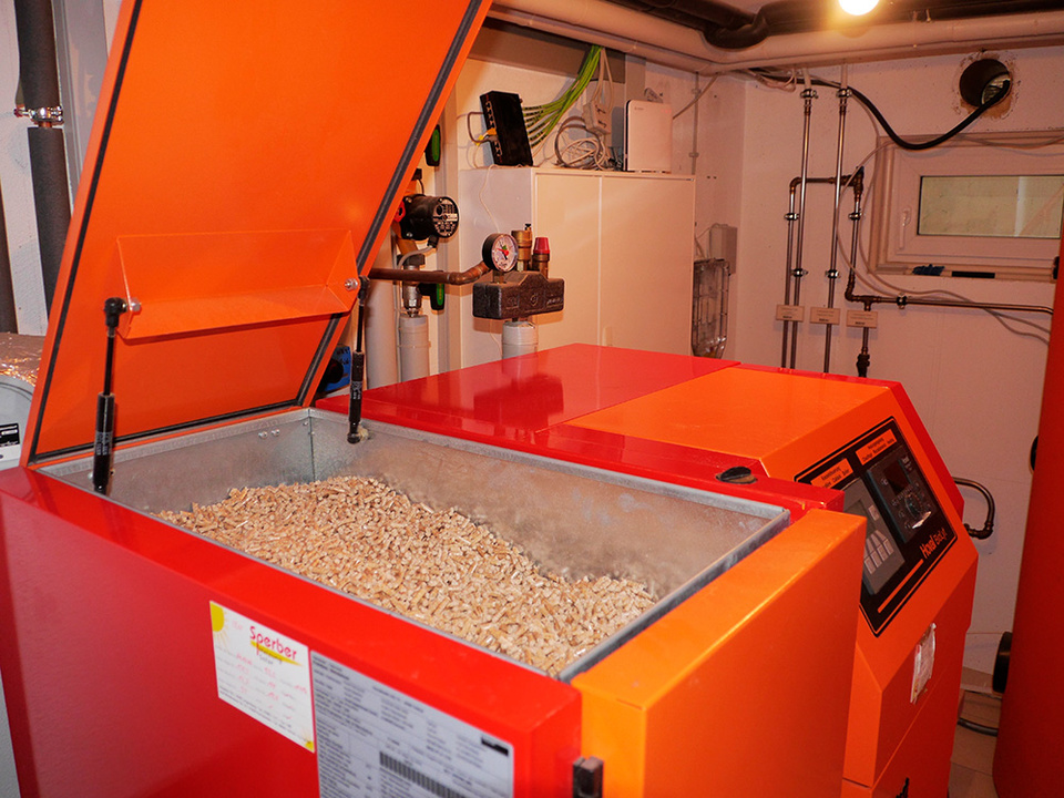 Palletheizung2 bei Sicherheitstechnik Liebing & Beese GmbH in Gera